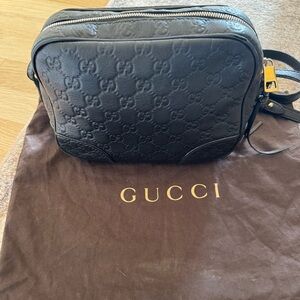 Authentic Gucci Bree in Black Guccissima